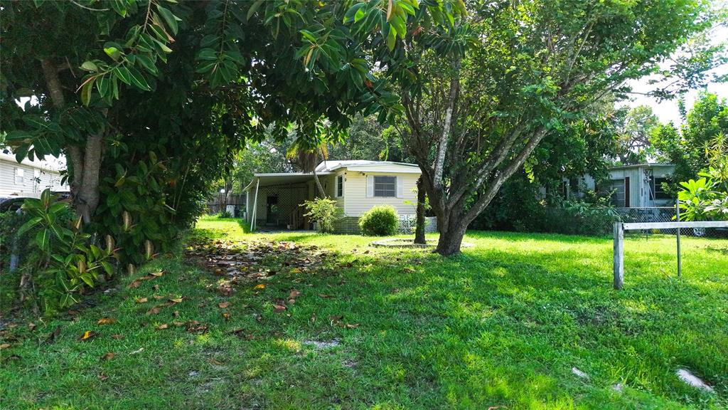 4863 VICTORIA AVENUE, SARASOTA, FL — photo 4 of 30