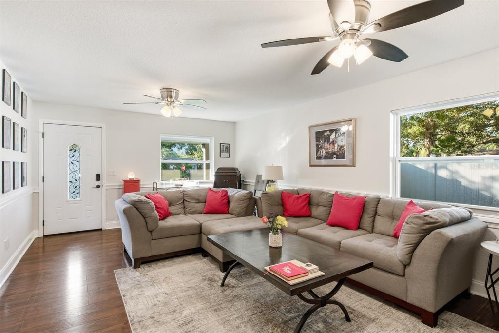 1410 VALE COURT, DUNEDIN, FL — photo 3 of 30