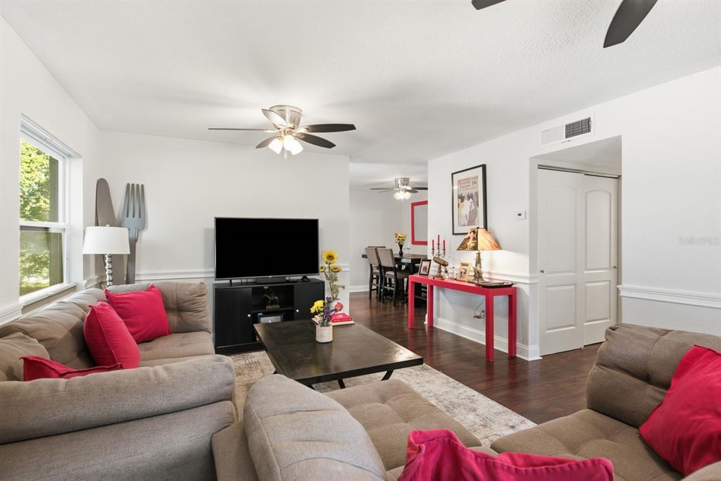 1410 VALE COURT, DUNEDIN, FL — photo 4 of 30