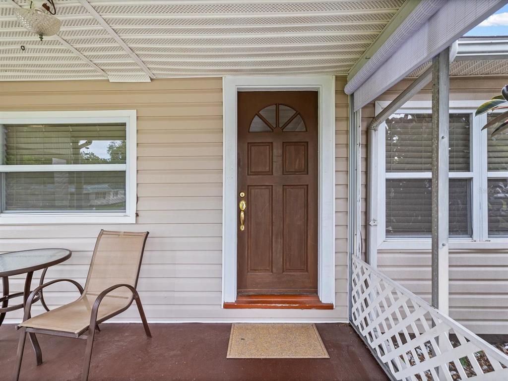 5291 43RD AVENUE N, ST PETERSBURG, FL — photo 3 of 50