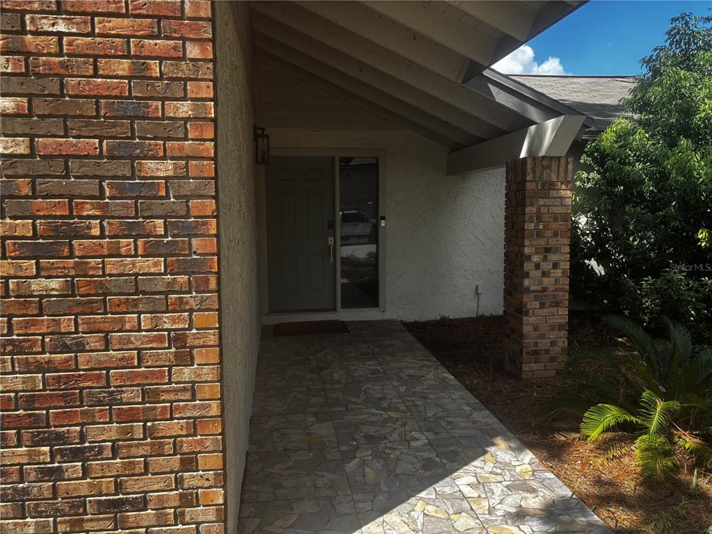 2824 CHARMONT DRIVE, APOPKA, FL — photo 2 of 23
