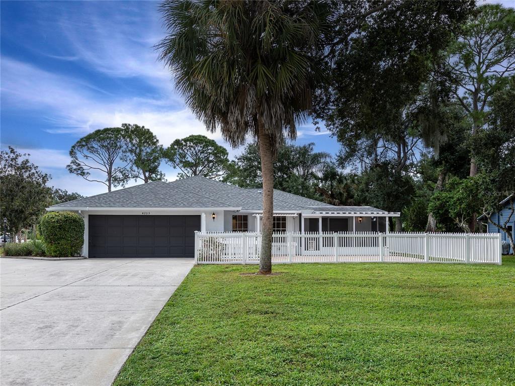 4205 BENT TREE BOULEVARD, SARASOTA, FL — photo 4 of 30