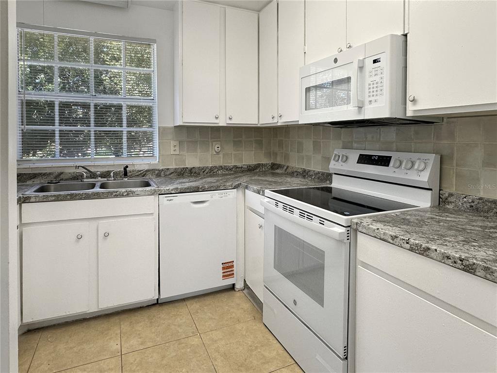 508 BANYON TREE CIRCLE UNIT 200, MAITLAND, FL — photo 5 of 18