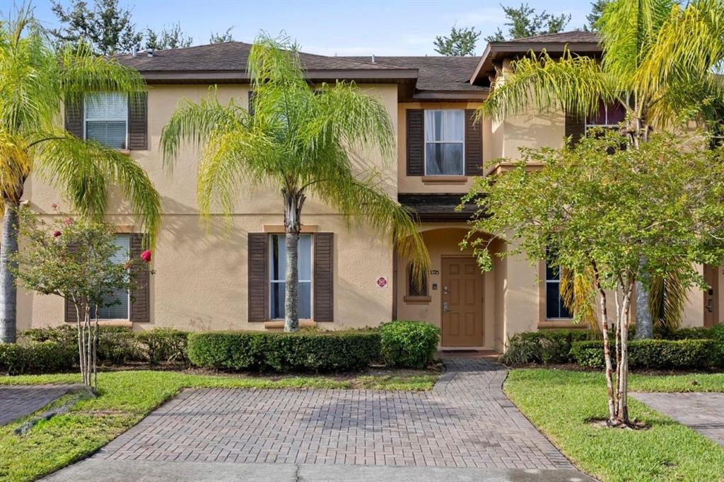 2725 CALABRIA AVENUE UNIT 2725