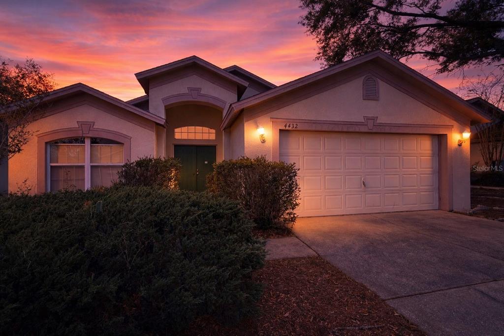 4432 HORSESHOE PICK LANE