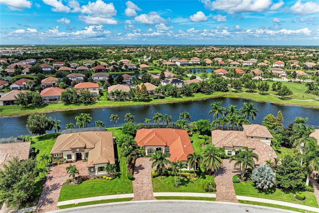13213 BRIDGEPORT CROSSING, BRADENTON, FL — photo 2 of 30