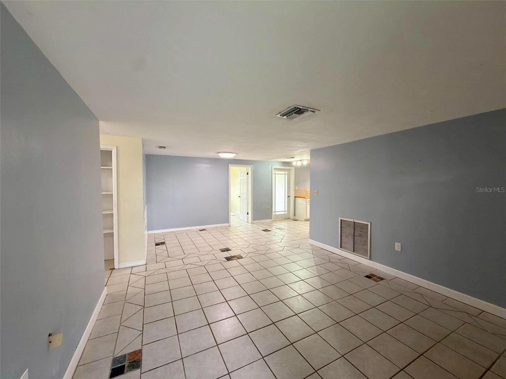 3214 KILBURN ROAD, HOLIDAY, FL — photo 3 of 24
