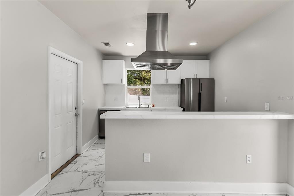 3954 S SANFORD AVENUE, SANFORD, FL — photo 5 of 30