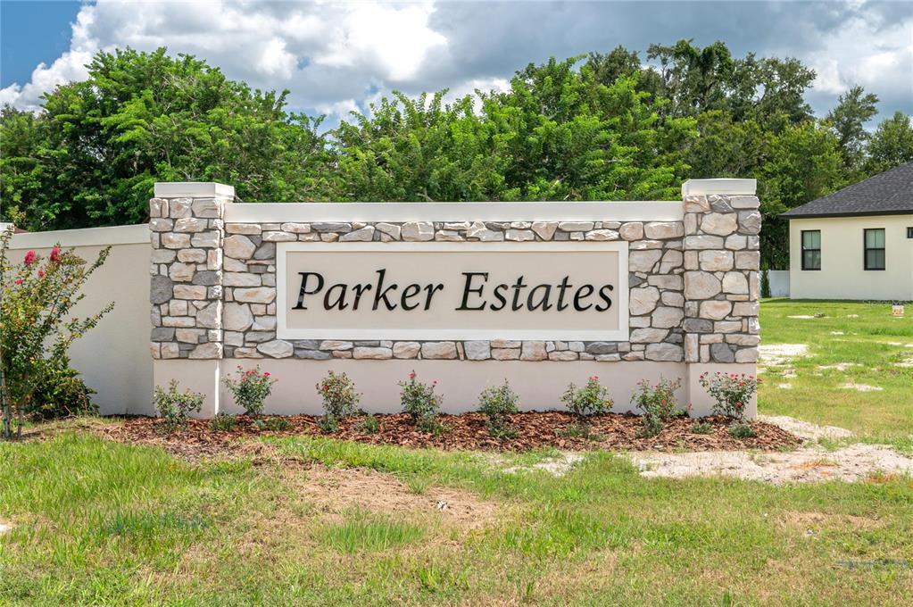 5442 PARKER ESTATES LOOP