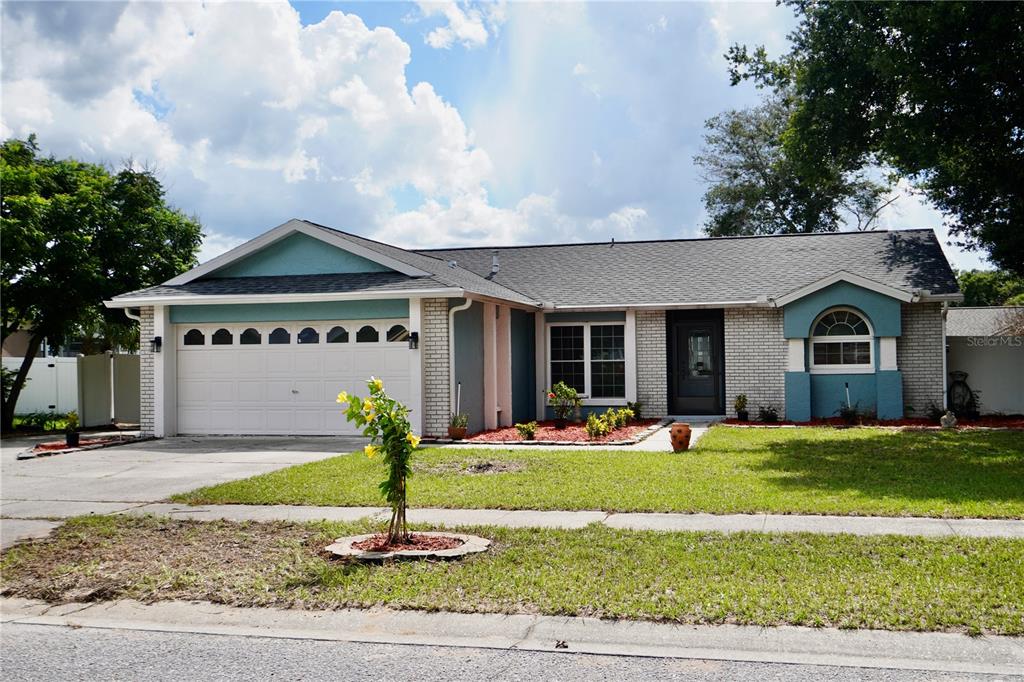 2205 PINK GRAPEFRUIT TRAIL