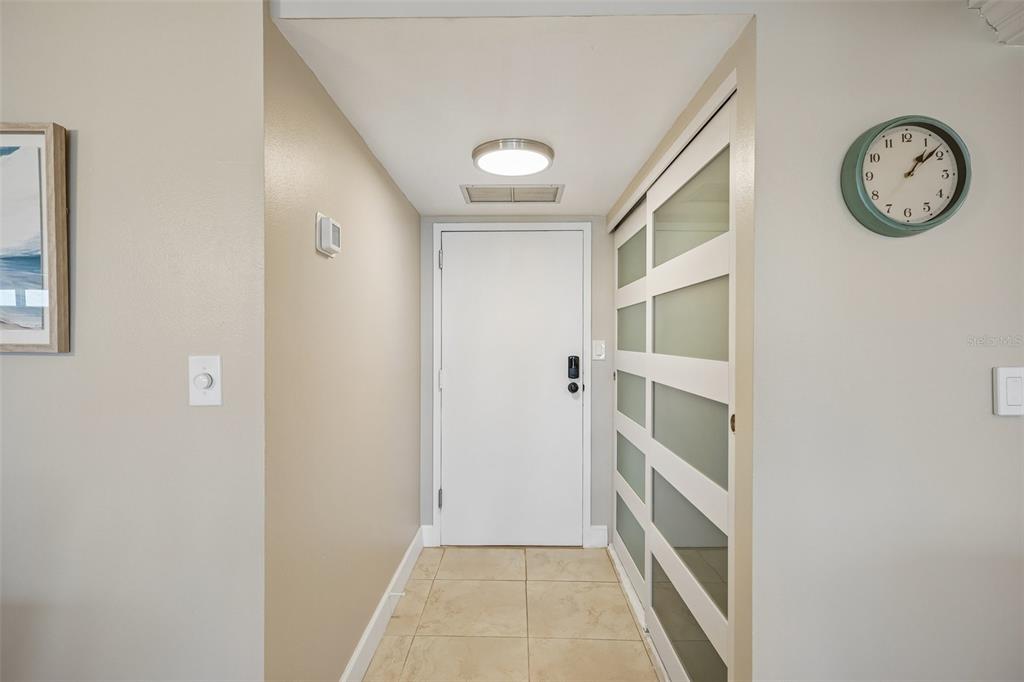 1621 GULF BOULEVARD UNIT 1604, CLEARWATER, FL — photo 5 of 30