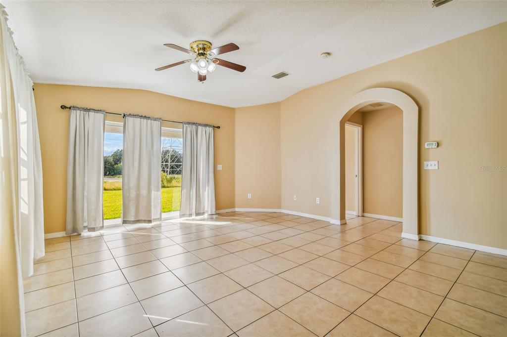 7956 CARRIAGE POINTE DRIVE, GIBSONTON, FL — photo 3 of 30