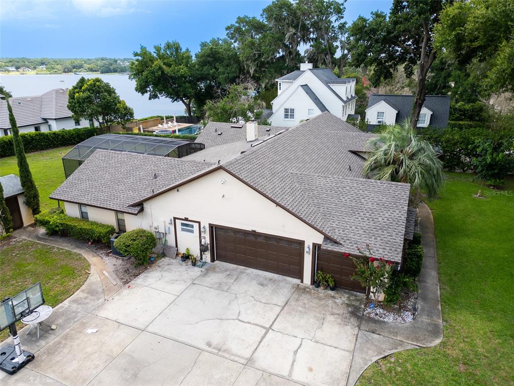 1407 HEMPEL AVENUE