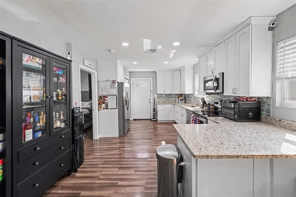 2711 N 33RD STREET, TAMPA, FL — photo 3 of 23