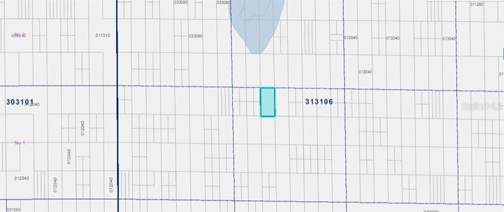 This is a map showing a highlighted rectangular property parcel within a grid of lots — N/A, LAKE WALES, FL