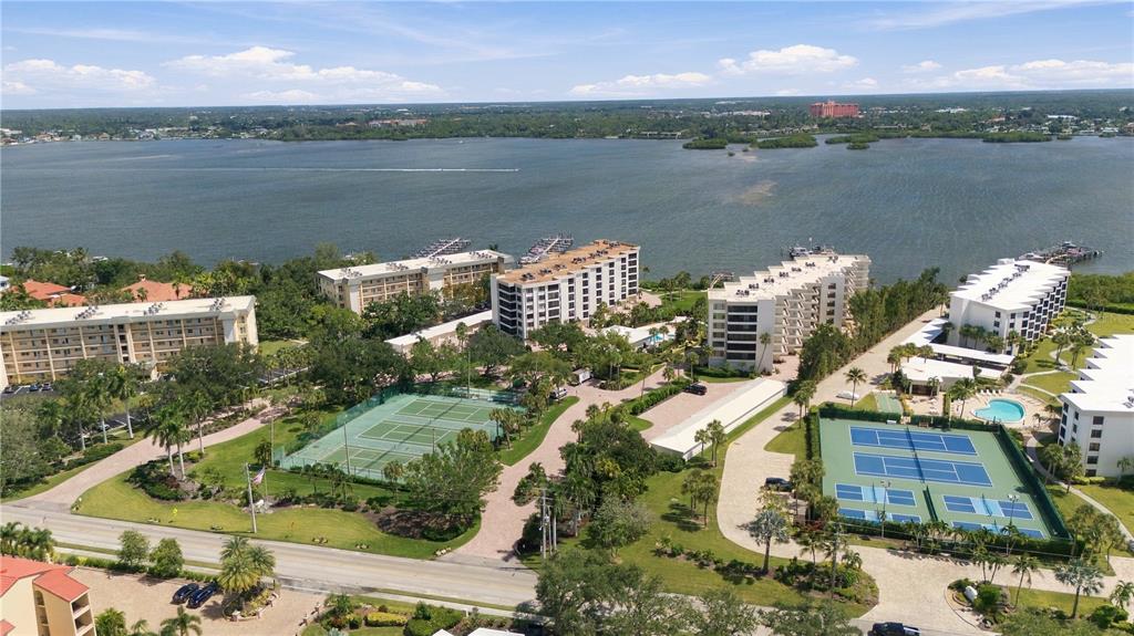 8701 MIDNIGHT PASS ROAD UNIT 304A, SARASOTA, FL — photo 3 of 30