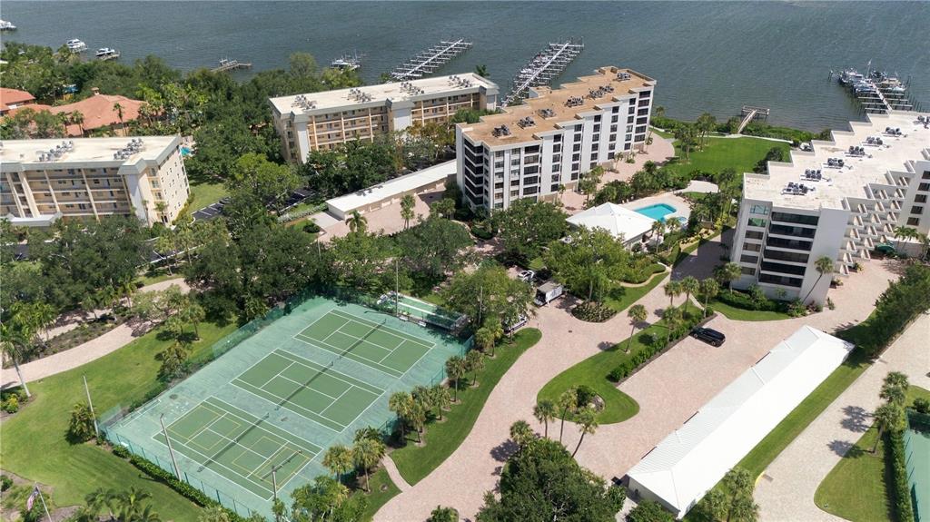 8701 MIDNIGHT PASS ROAD UNIT 304A, SARASOTA, FL — photo 4 of 30