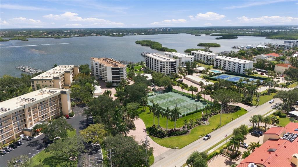 8701 MIDNIGHT PASS ROAD UNIT 304A, SARASOTA, FL — photo 5 of 30