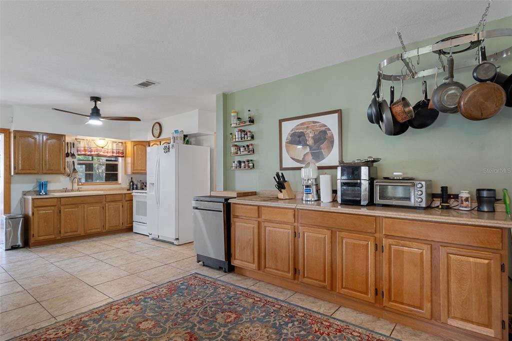 1165 S TRELLIS DRIVE, HOMOSASSA, FL — photo 4 of 30