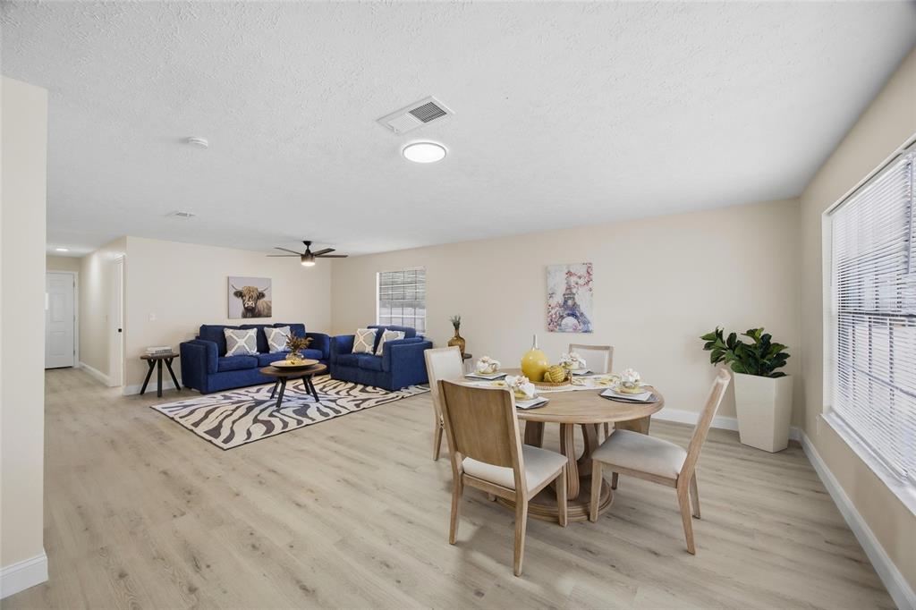 920 W CANDLEWOOD AVENUE, TAMPA, FL — photo 5 of 30