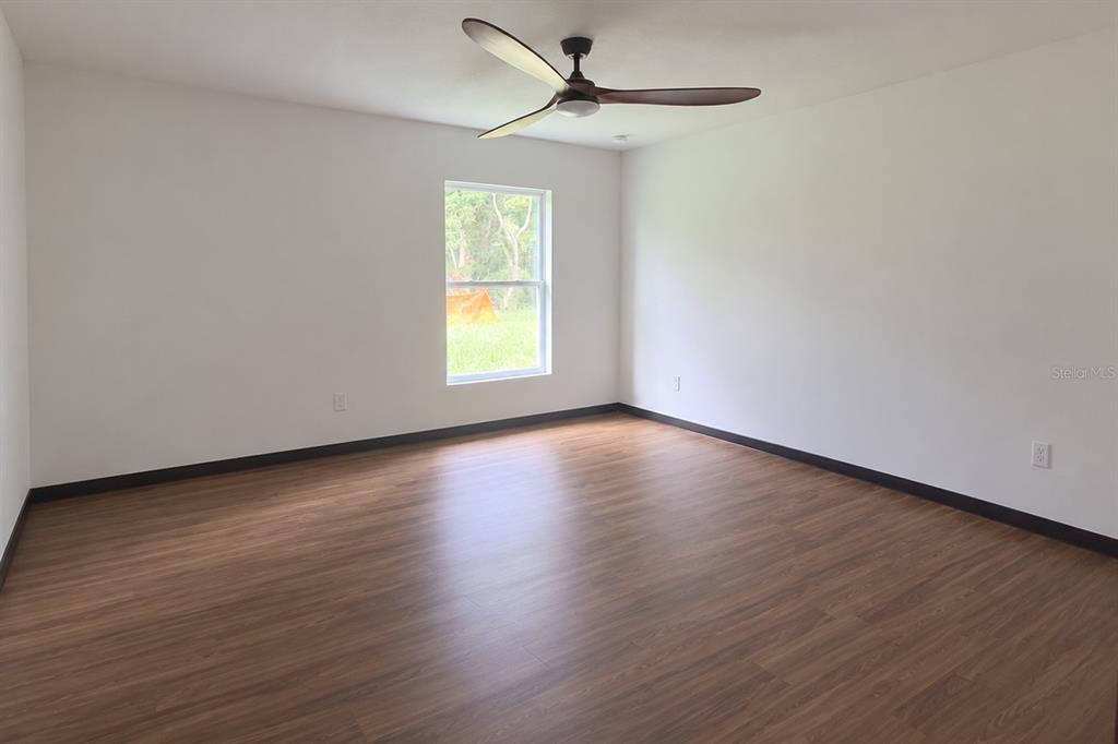332 LAKE CRESCENT DRIVE, DEBARY, FL — photo 4 of 6