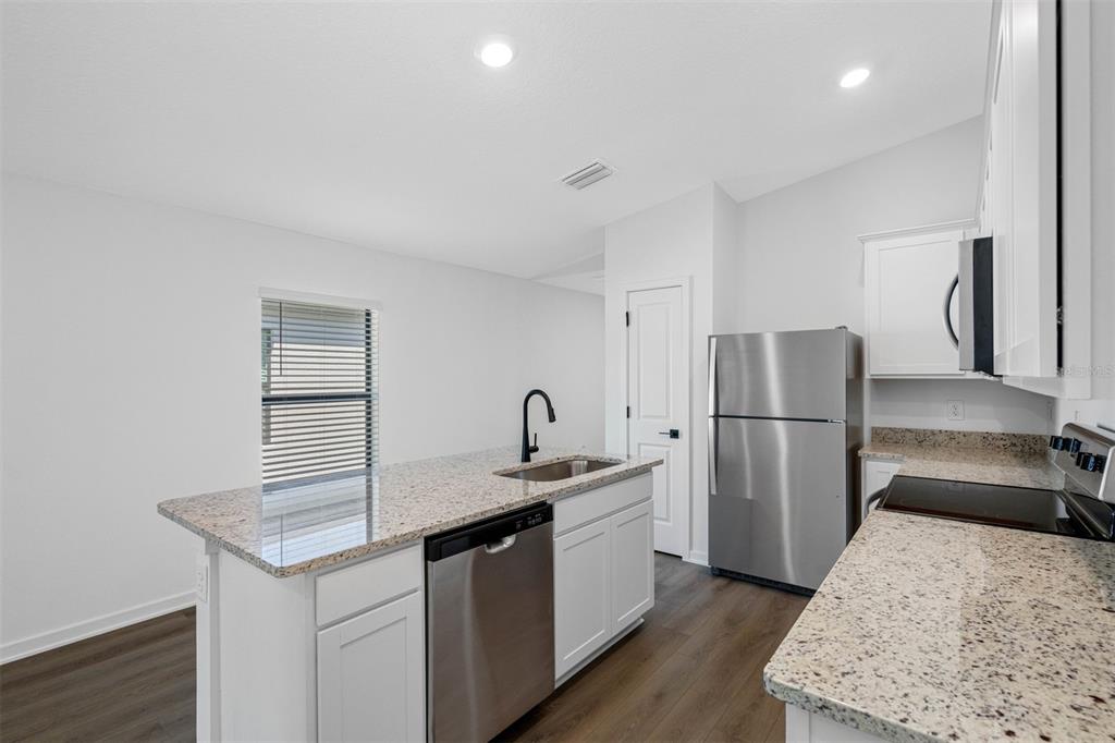 5330 CAP ROAD, BROOKSVILLE, FL — photo 4 of 15