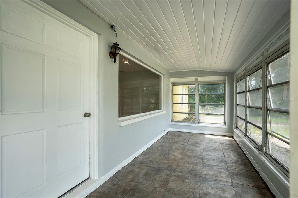 5136 STUDIO DRIVE, ZEPHYRHILLS, FL — photo 4 of 30