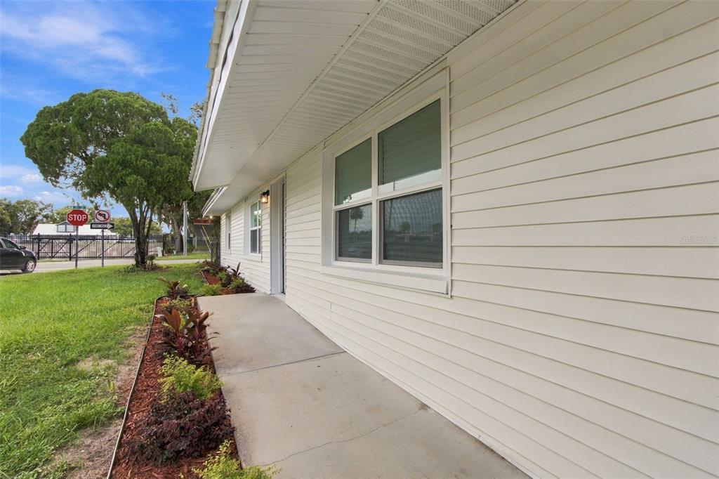 38351 7TH AVENUE, ZEPHYRHILLS, FL — photo 3 of 30