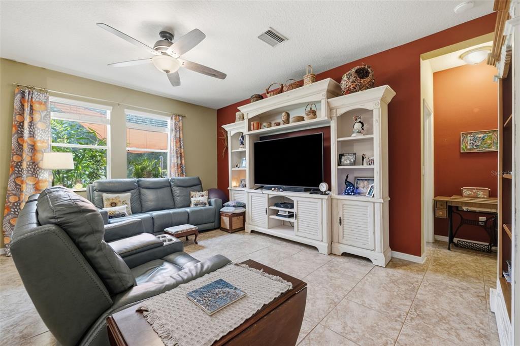 11241 BELLE HAVEN DRIVE, NEW PORT RICHEY, FL — photo 5 of 30