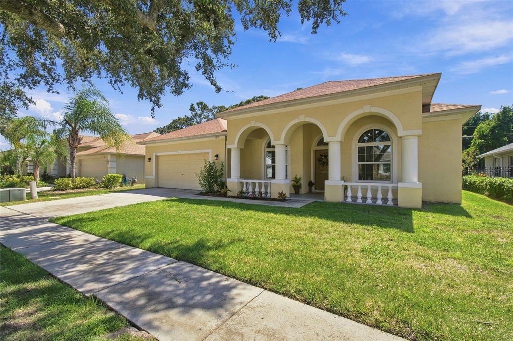 1815 WINN ARTHUR, VALRICO, FL — photo 2 of 30