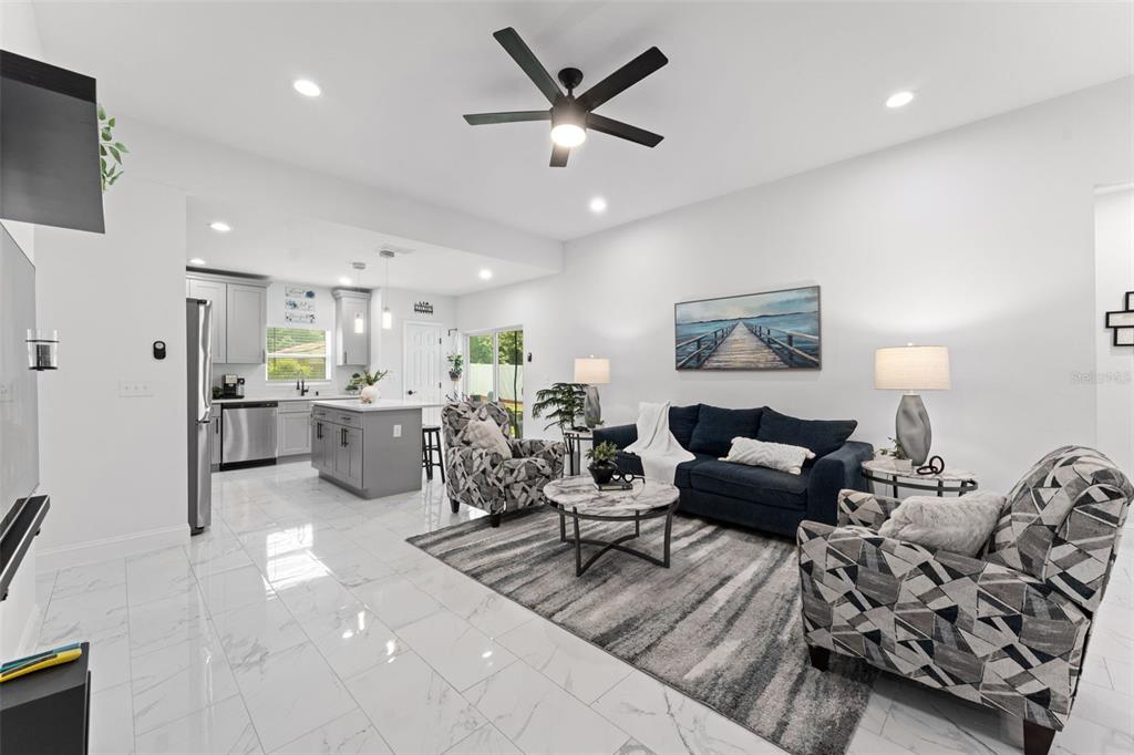 675 S CEDAR AVENUE, ORANGE CITY, FL — photo 5 of 28