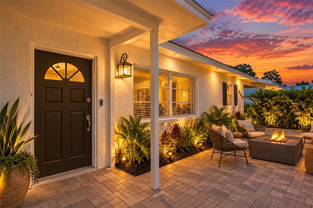 2482 WISTERIA STREET, SARASOTA, FL — photo 4 of 30