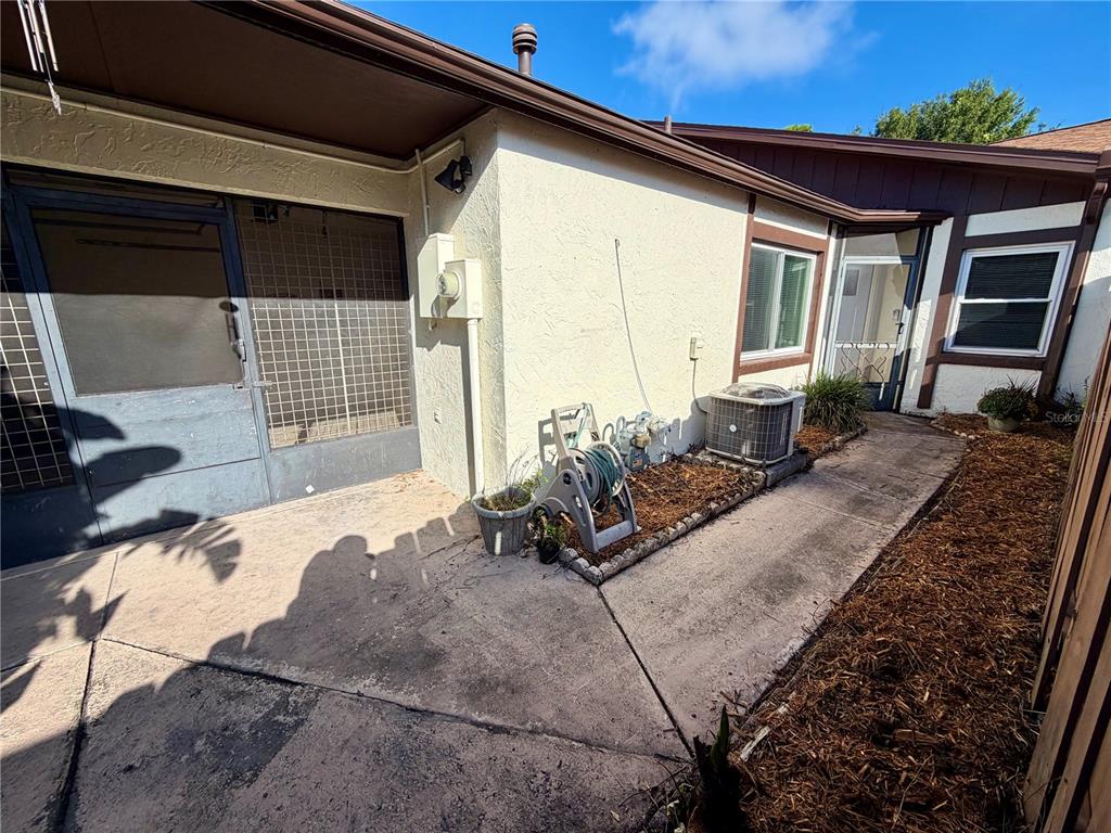 10023 BRIGHTFIELD COURT, ORLANDO, FL — photo 4 of 42