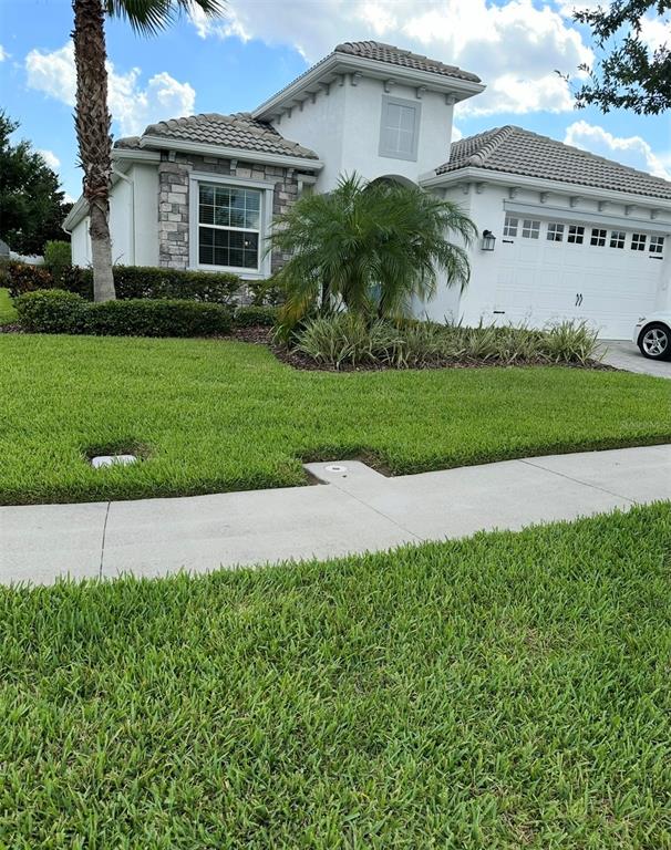 1424 CLUBMAN DRIVE