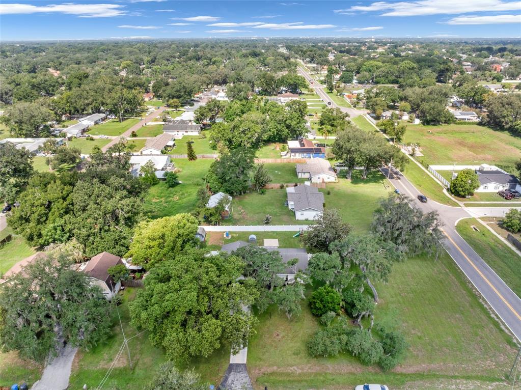 1002 KAY JEAN DRIVE, VALRICO, FL — photo 2 of 30