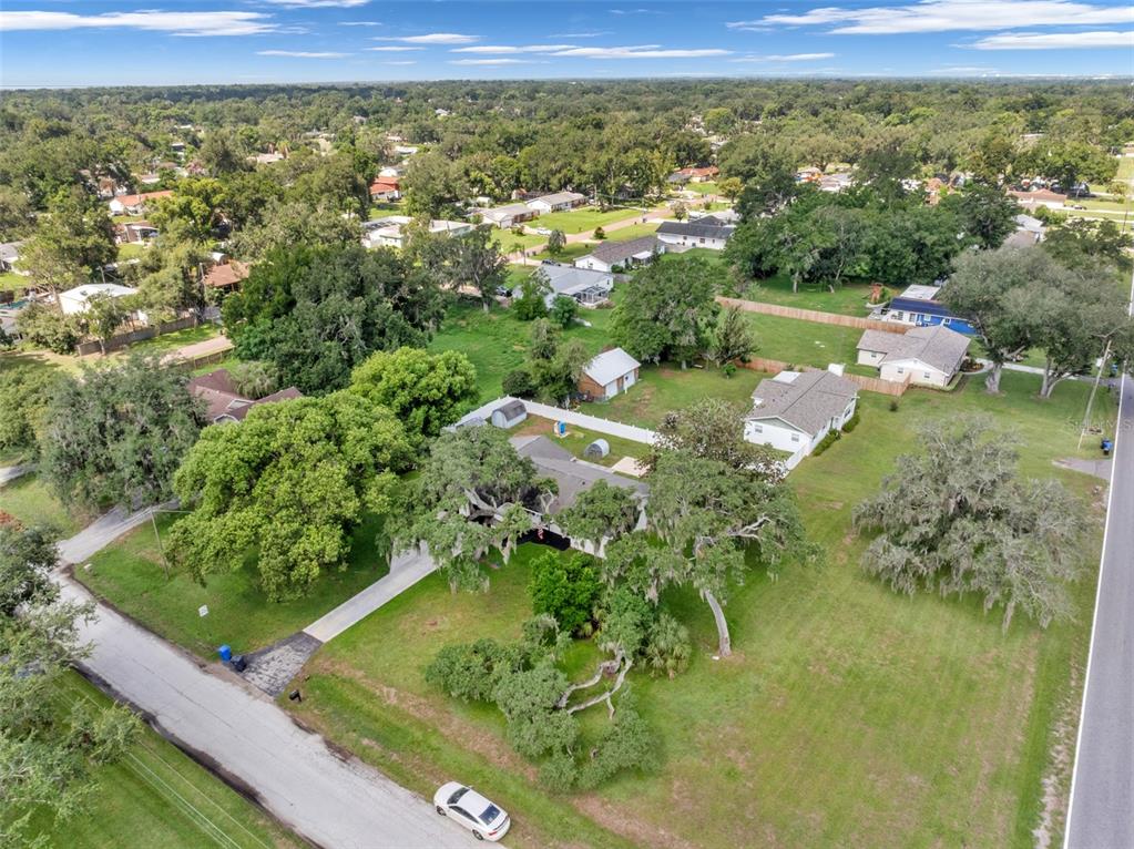 1002 KAY JEAN DRIVE, VALRICO, FL — photo 5 of 30