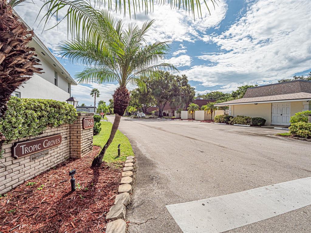 1166 6TH AVENUE UNIT 15C, VERO BEACH, FL — photo 5 of 30