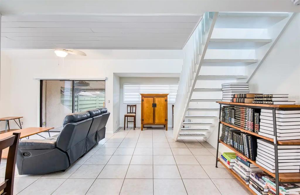 6313 PELICAN CREEK CROSSING UNIT -, ST PETERSBURG, FL — photo 4 of 49