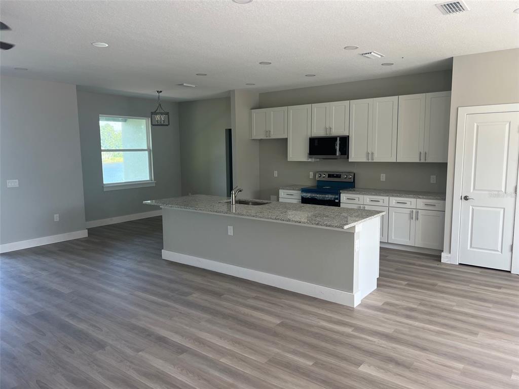1355 W HARTLEY CIRCLE, DELTONA, FL — photo 4 of 11