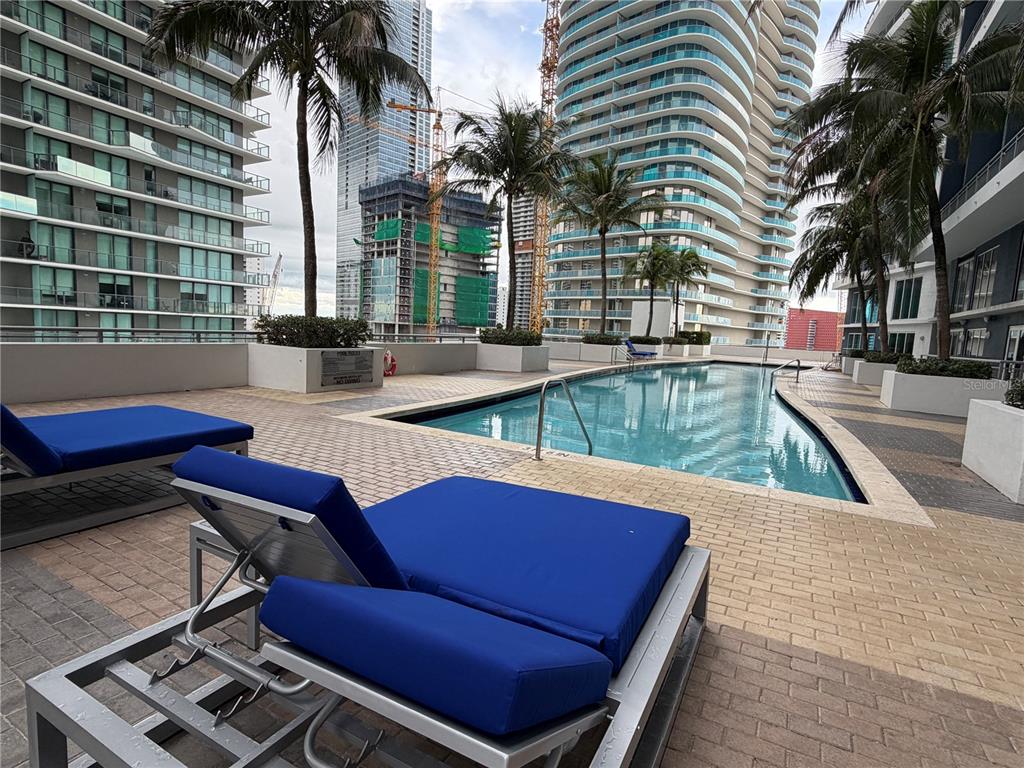 60 SW 13TH STREET UNIT 5212, MIAMI, FL — photo 2 of 30