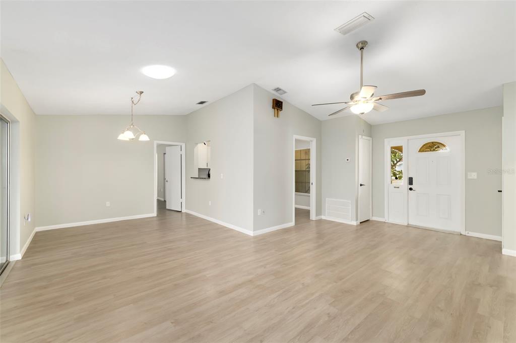 3905 SANDPOINTE DRIVE, BRADENTON, FL — photo 3 of 30