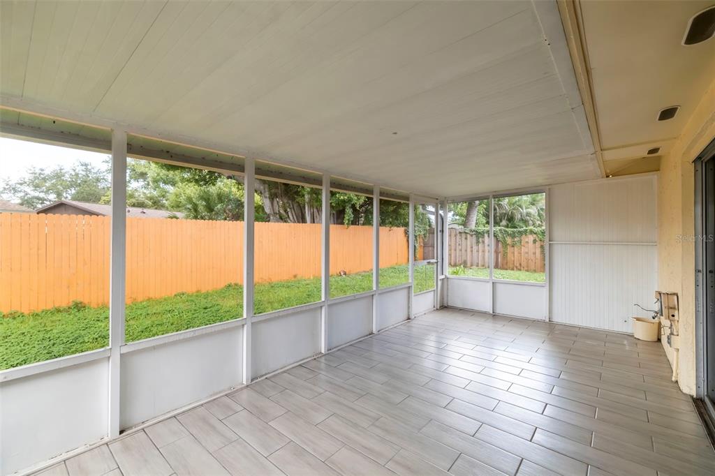 3905 SANDPOINTE DRIVE, BRADENTON, FL — photo 4 of 30