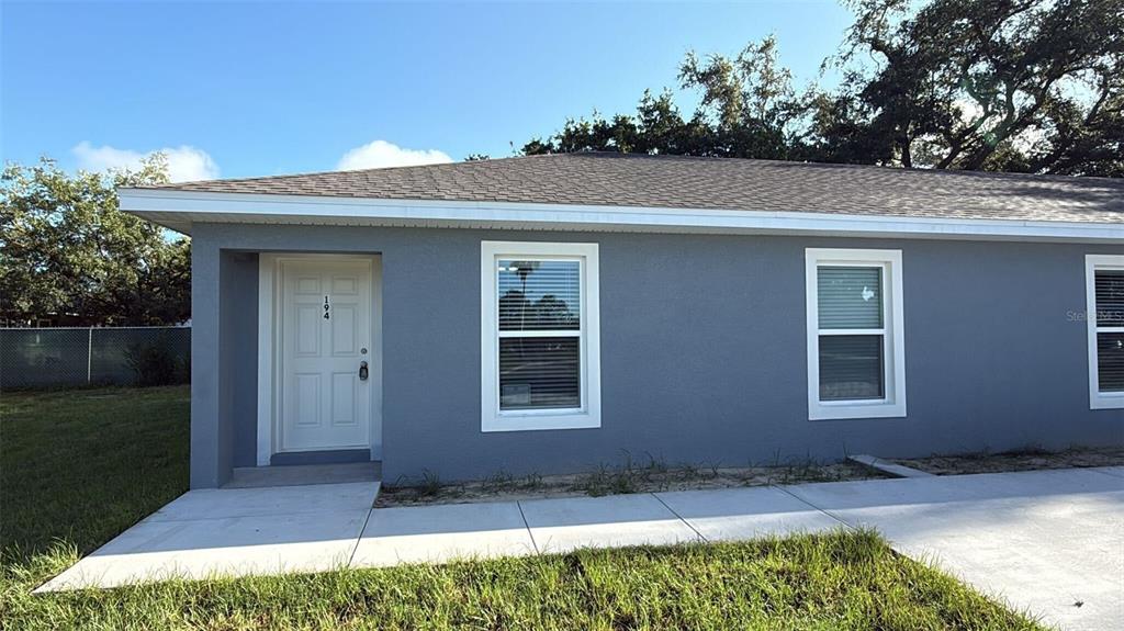 194 JULIE LANE, AUBURNDALE, FL — photo 2 of 11