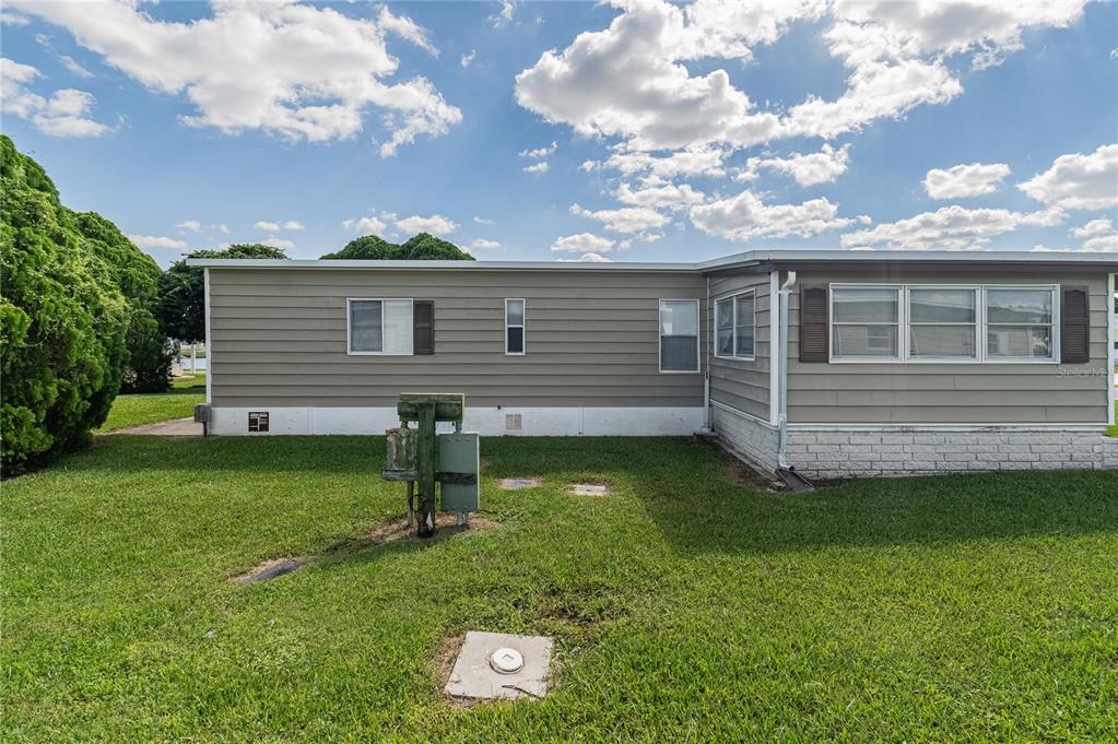 5600 ARROWHEAD DRIVE, ZEPHYRHILLS, FL — photo 4 of 49