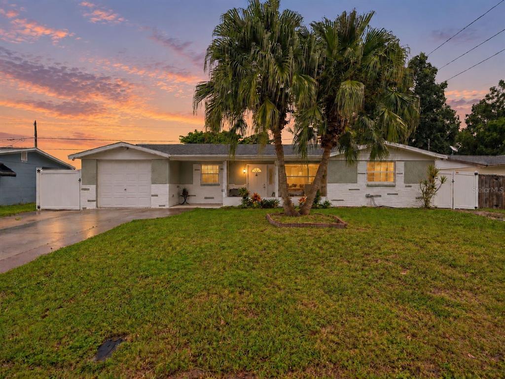 5223 DRIFT TIDE DRIVE, NEW PORT RICHEY, FL — photo 2 of 27