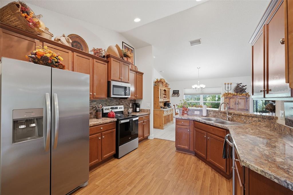 12411 TALPA STREET, SPRING HILL, FL — photo 5 of 52