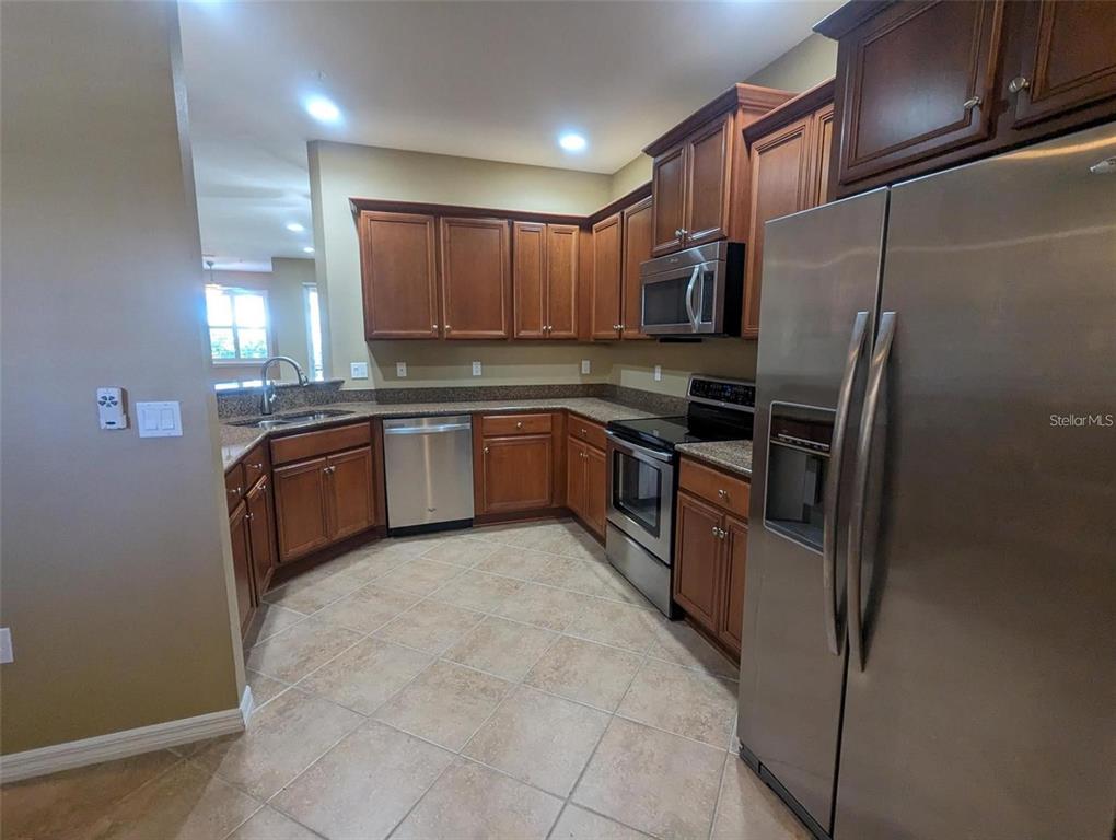 7810 MOONSTONE DRIVE UNIT 6-103, SARASOTA, FL — photo 2 of 21