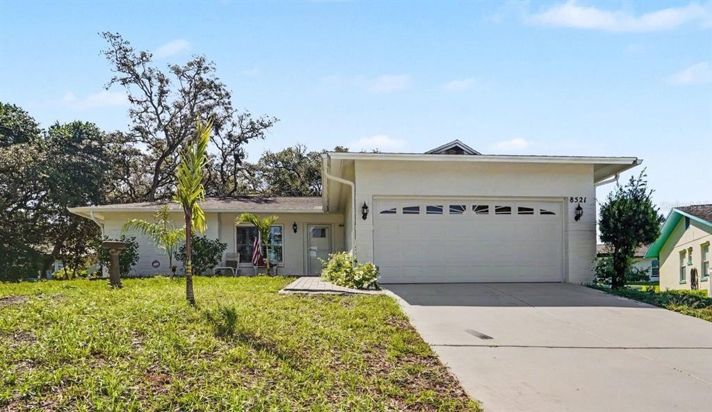 8521 CEDARVIEW COURT