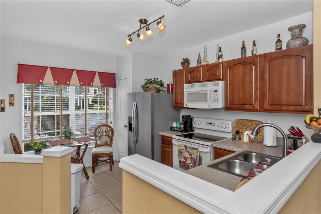716 SHROPSHIRE LOOP, SANFORD, FL — photo 4 of 30