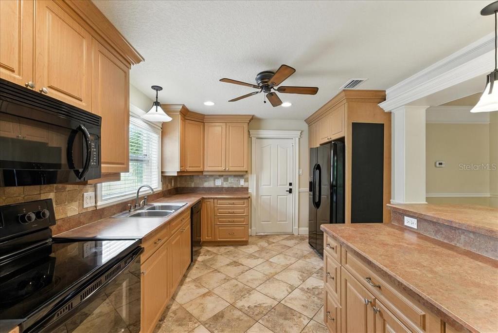 1067 CHOKECHERRY DRIVE, WINTER SPRINGS, FL — photo 5 of 15